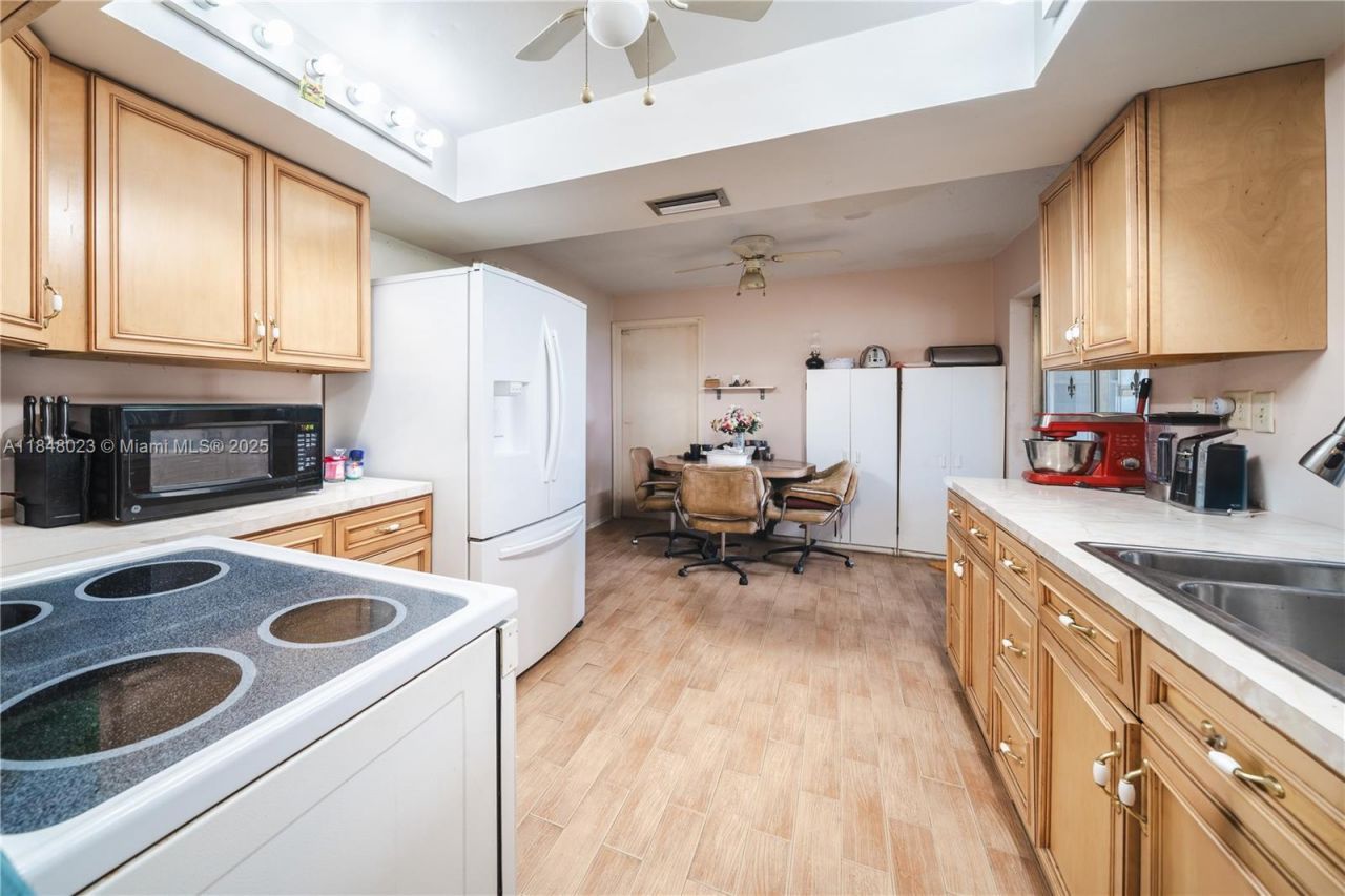 5103 NW 54th Ct, Tamarac, FL 33319 Photo