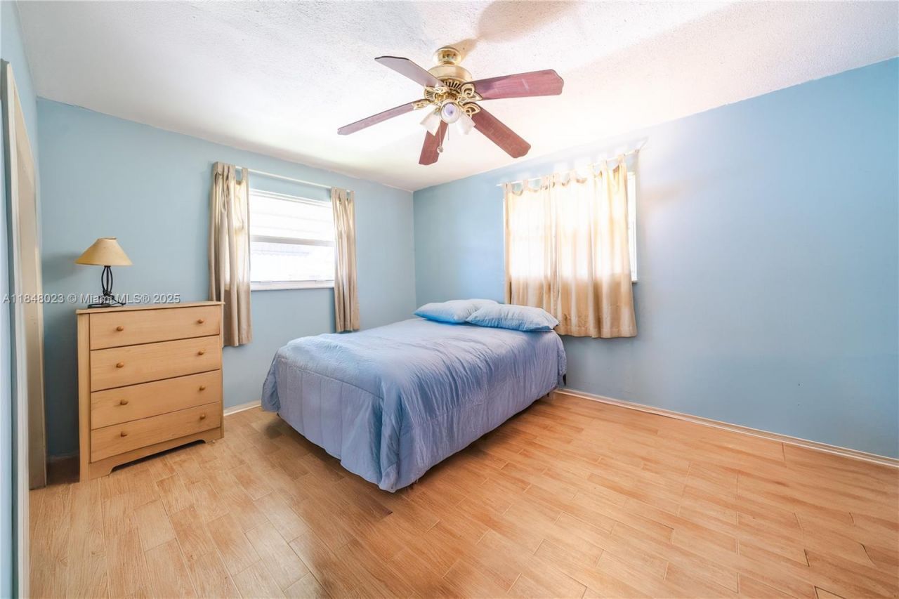 5103 NW 54th Ct, Tamarac, FL 33319 Photo