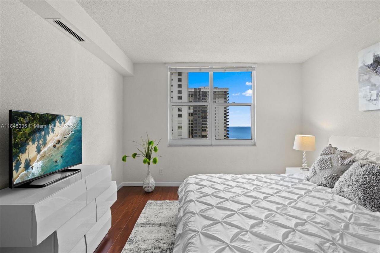 2501 S Ocean Dr (avail 04/01/2026), Unit PH39, Hollywood, FL 33019 Photo