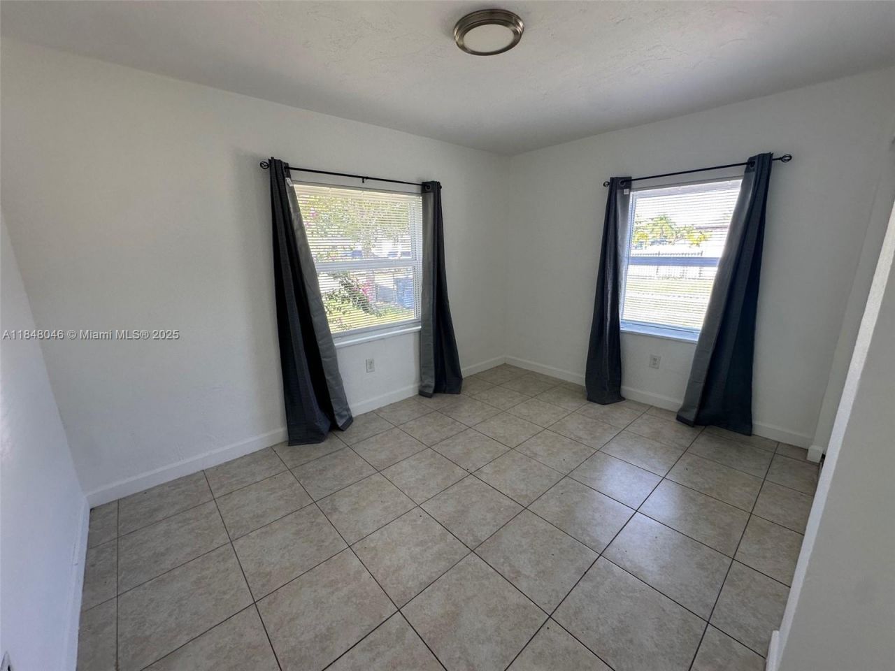 1790 NW 85th St, Miami, FL 33147 Photo