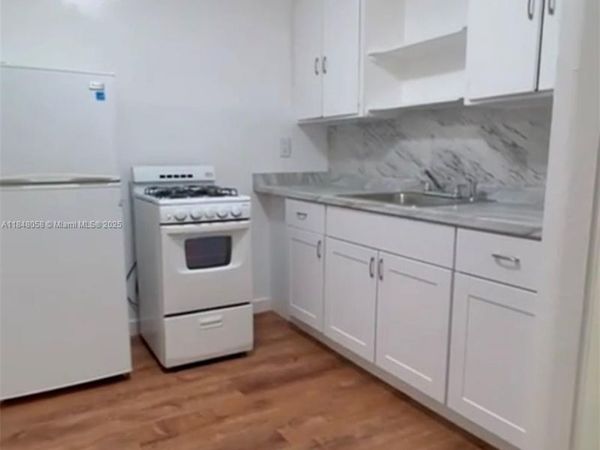 1611 Pennsylvania, Unit 12A, Miami Beach, FL 33139