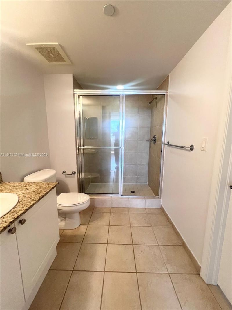 19501 W Country Club Dr, Unit 712, Aventura, FL 33180 Photo