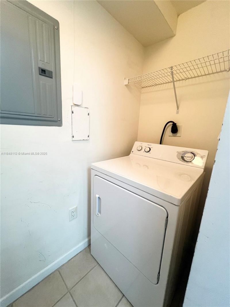 19501 W Country Club Dr, Unit 712, Aventura, FL 33180 Photo