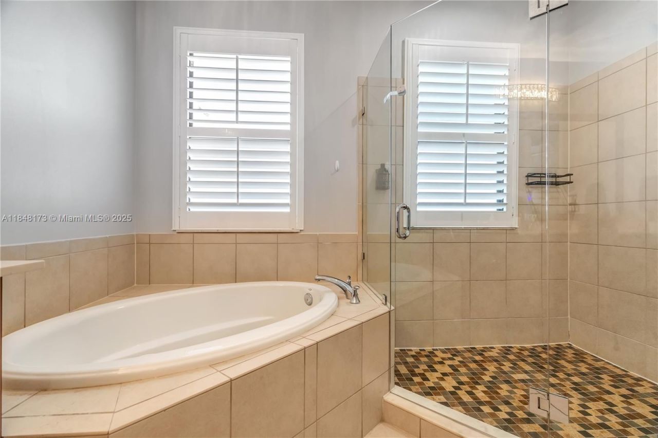 3345 W 95th Ter, Hialeah, FL 33018 Photo