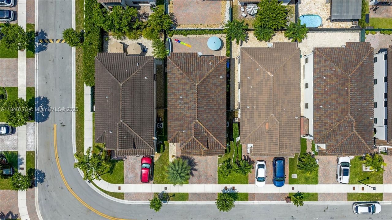 3345 W 95th Ter, Hialeah, FL 33018 Photo