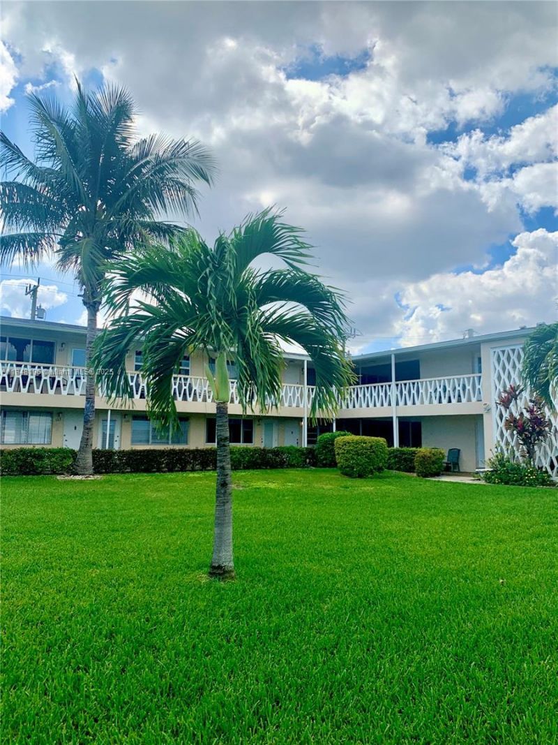 900 Atlantic Shores Blvd, Unit 215, Hallandale Beach, FL 33009 Photo