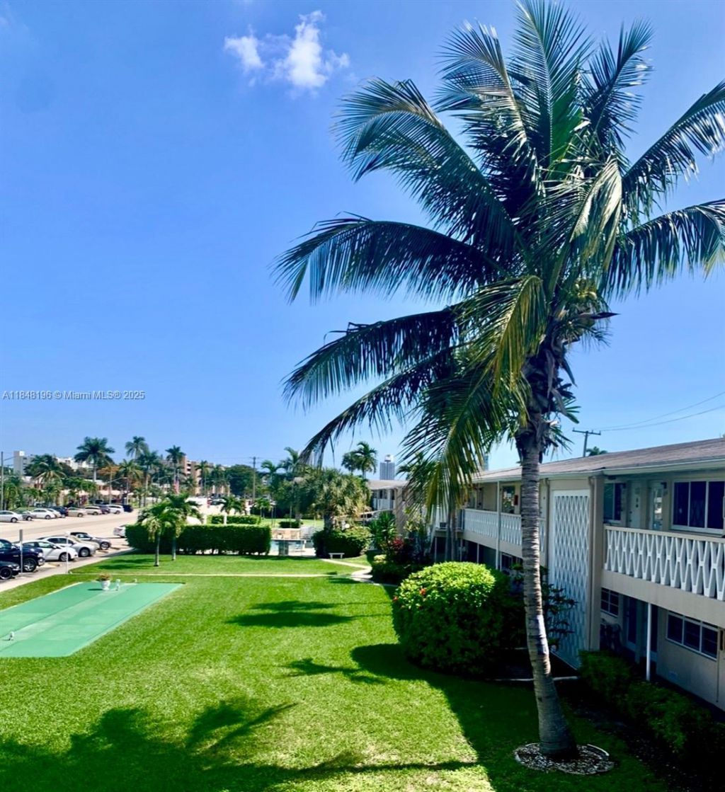 900 Atlantic Shores Blvd, Unit 215, Hallandale Beach, FL 33009 Photo