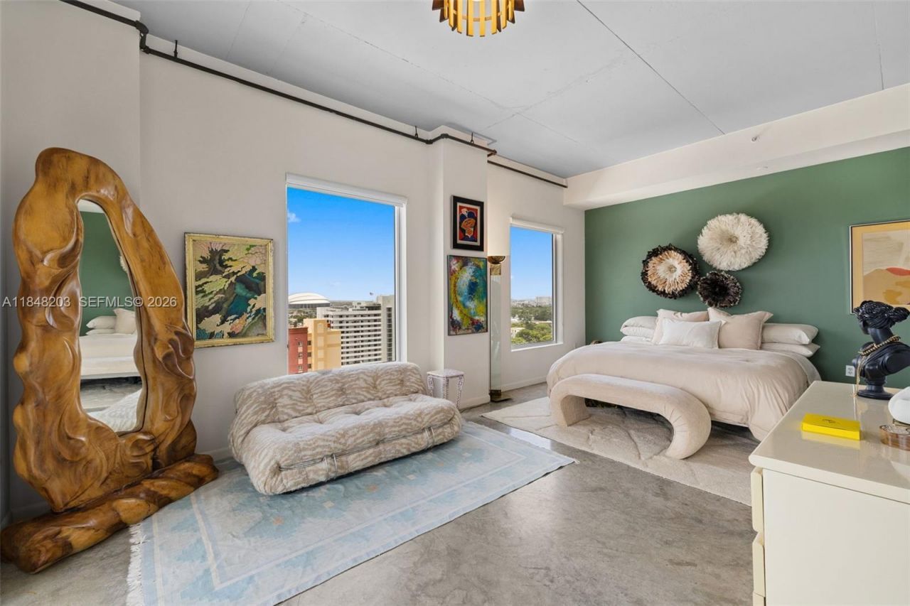 10 SW South River Dr, Unit 1614, Miami, FL 33130 Photo