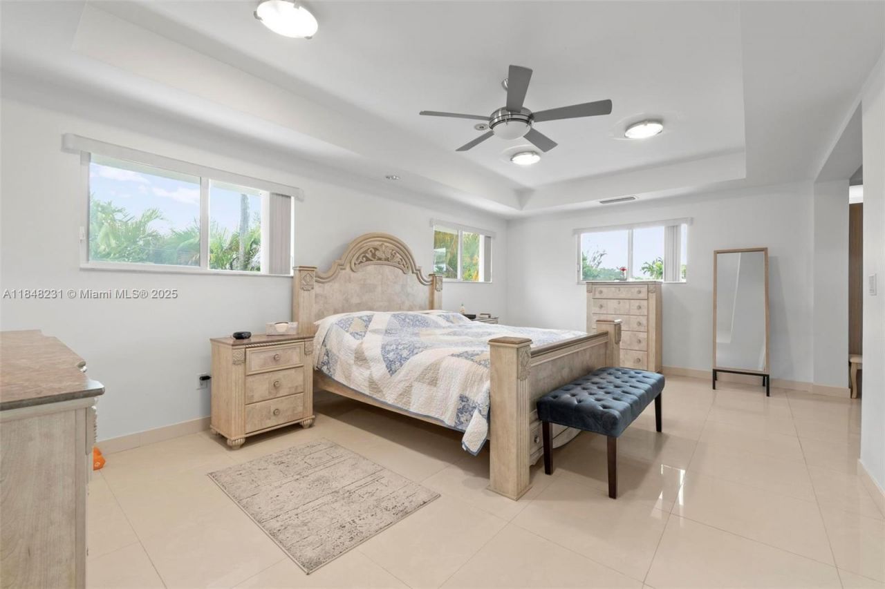 5045 SW 67th Ave, South Miami, FL 33155 Photo