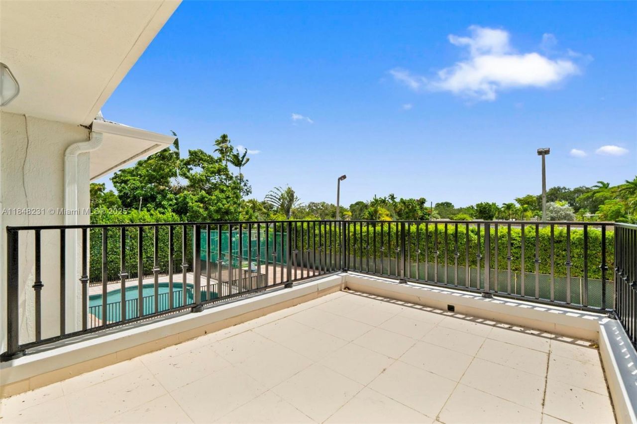 5045 SW 67th Ave, South Miami, FL 33155 Photo