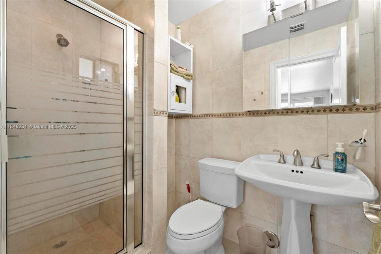 5045 SW 67th Ave, South Miami, FL 33155 Photo