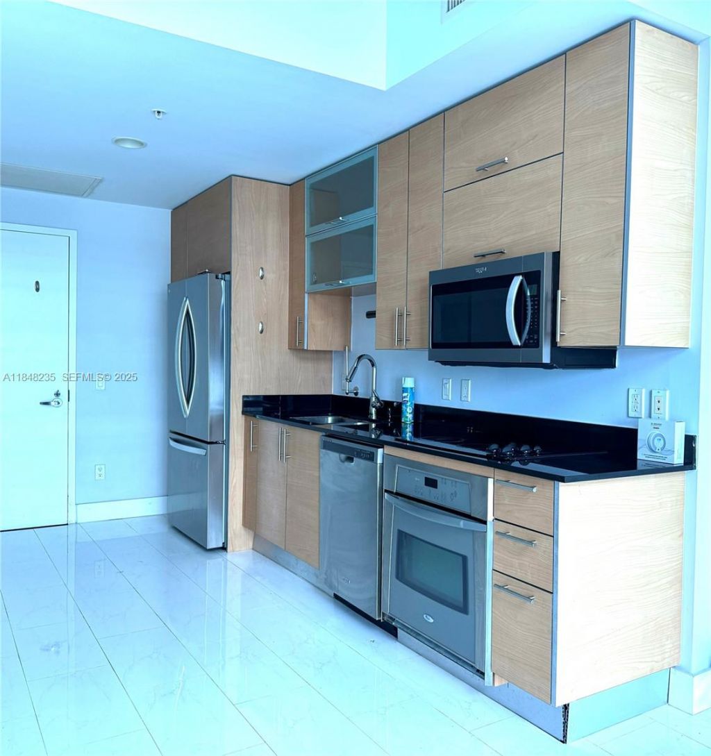 60 SW 13th St, Unit 3408, Miami, FL 33130 Photo