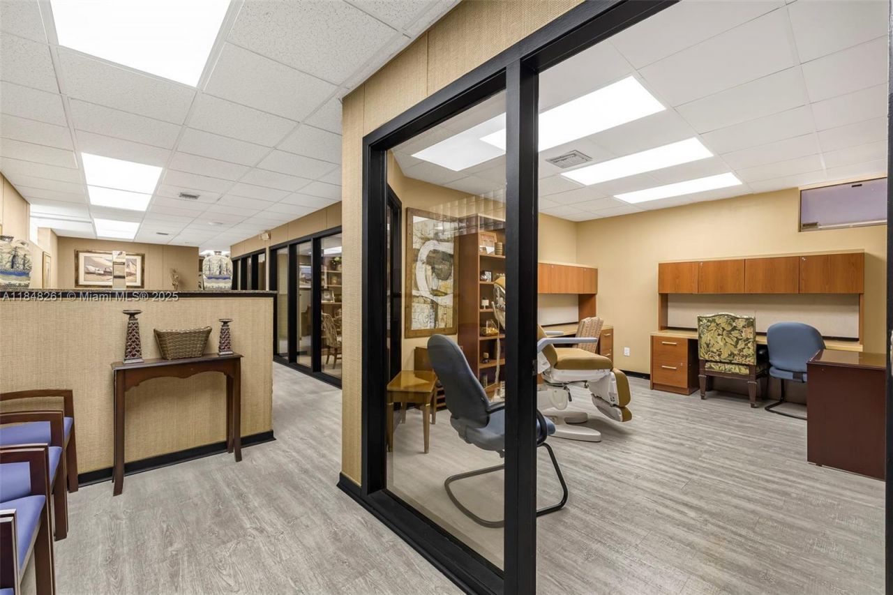 101 Madeira Ave, Coral Gables, FL 33134 Photo