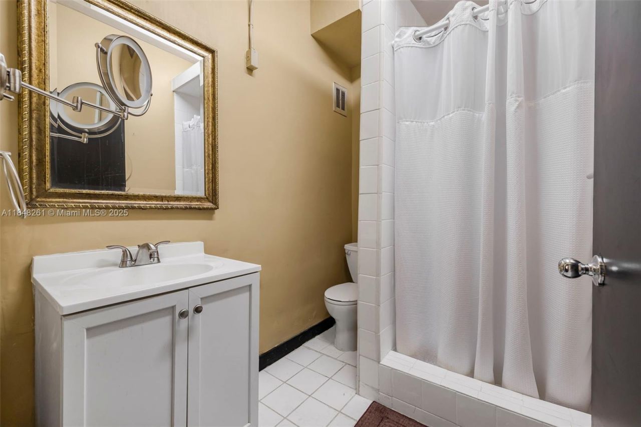 101 Madeira Ave, Coral Gables, FL 33134 Photo