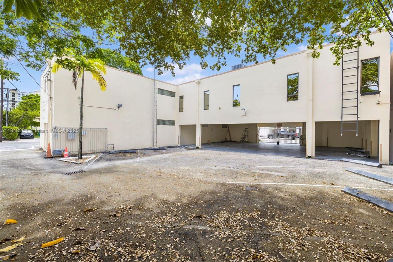 101 Madeira Ave, Coral Gables, FL 33134 Photo