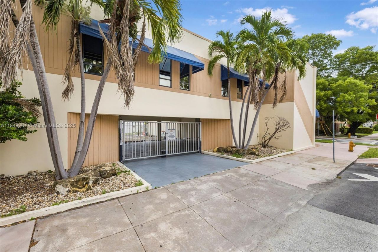 101 Madeira Ave, Coral Gables, FL 33134 Photo