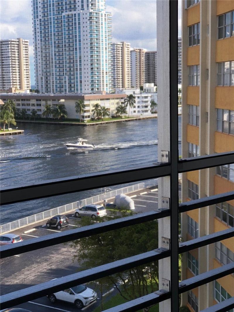 100 Golden Isles Dr, Unit 706, Hallandale Beach, FL 33009 Photo