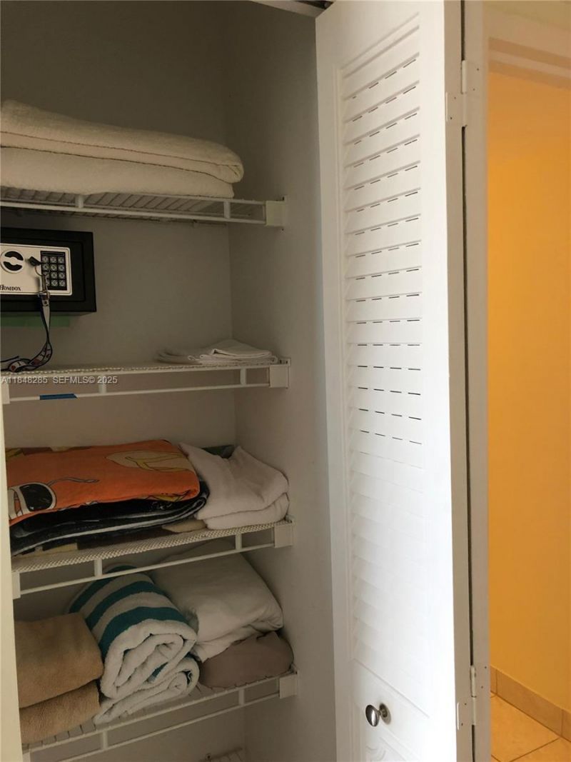 100 Golden Isles Dr, Unit 706, Hallandale Beach, FL 33009 Photo