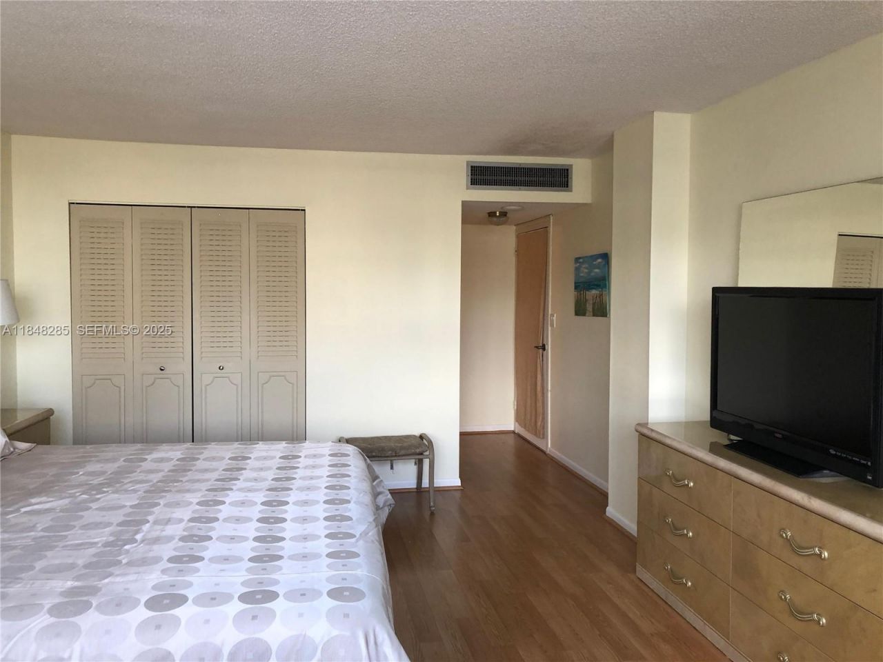 100 Golden Isles Dr, Unit 706, Hallandale Beach, FL 33009 Photo