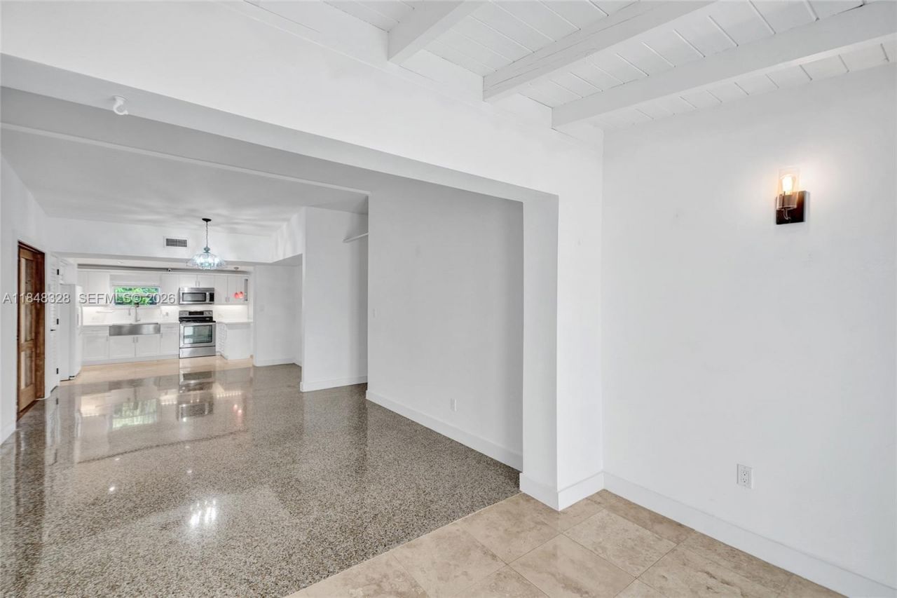 6525 SW 32nd St, Miami, FL 33155 Photo