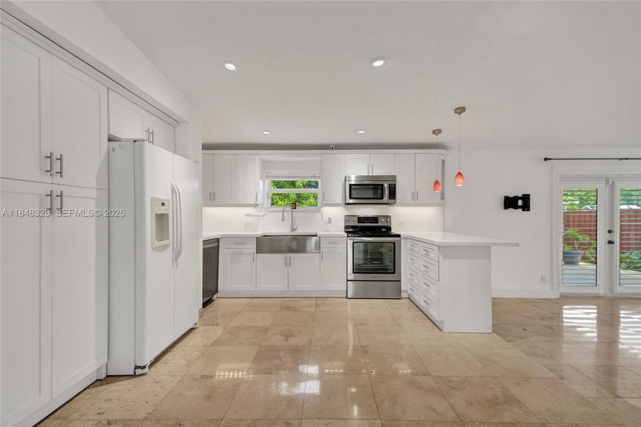 6525 SW 32nd St, Miami, FL 33155 Photo