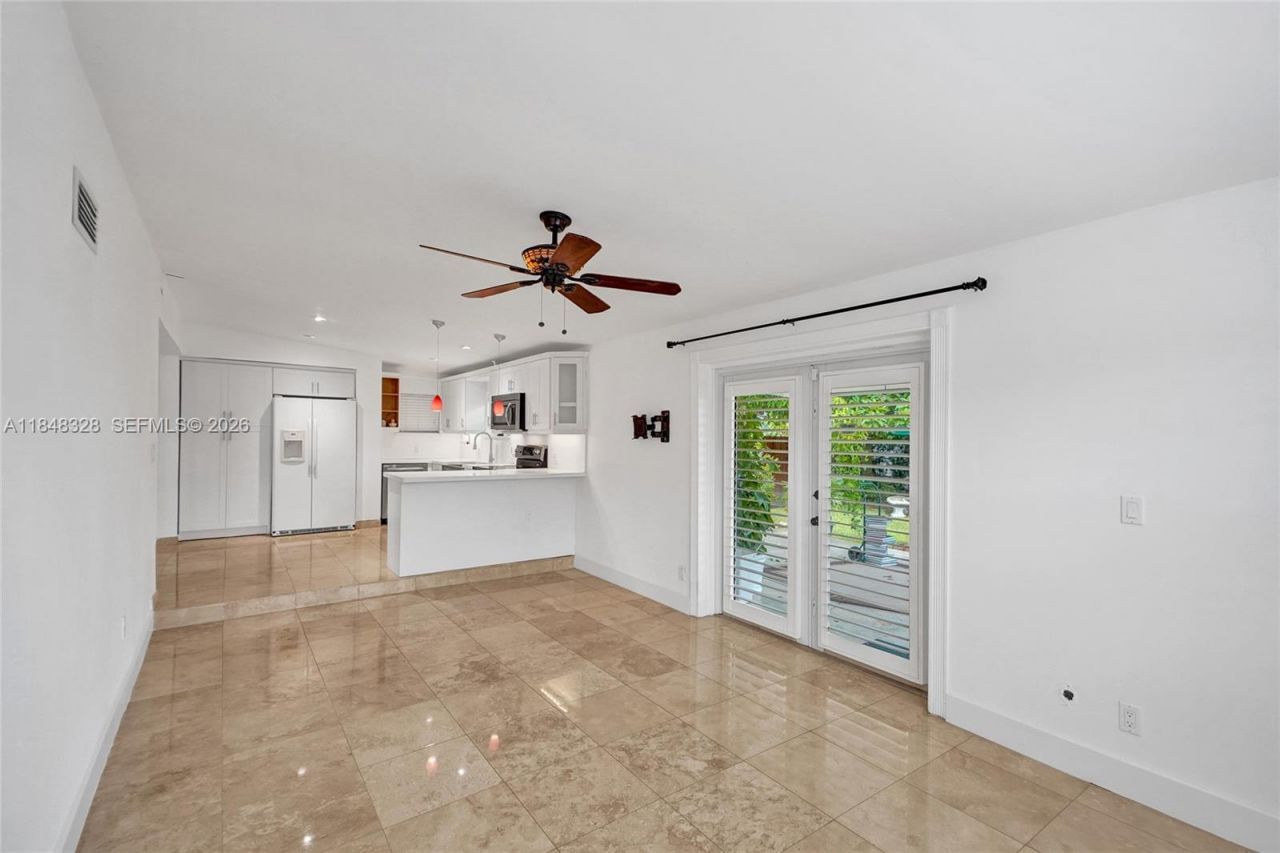 6525 SW 32nd St, Miami, FL 33155 Photo