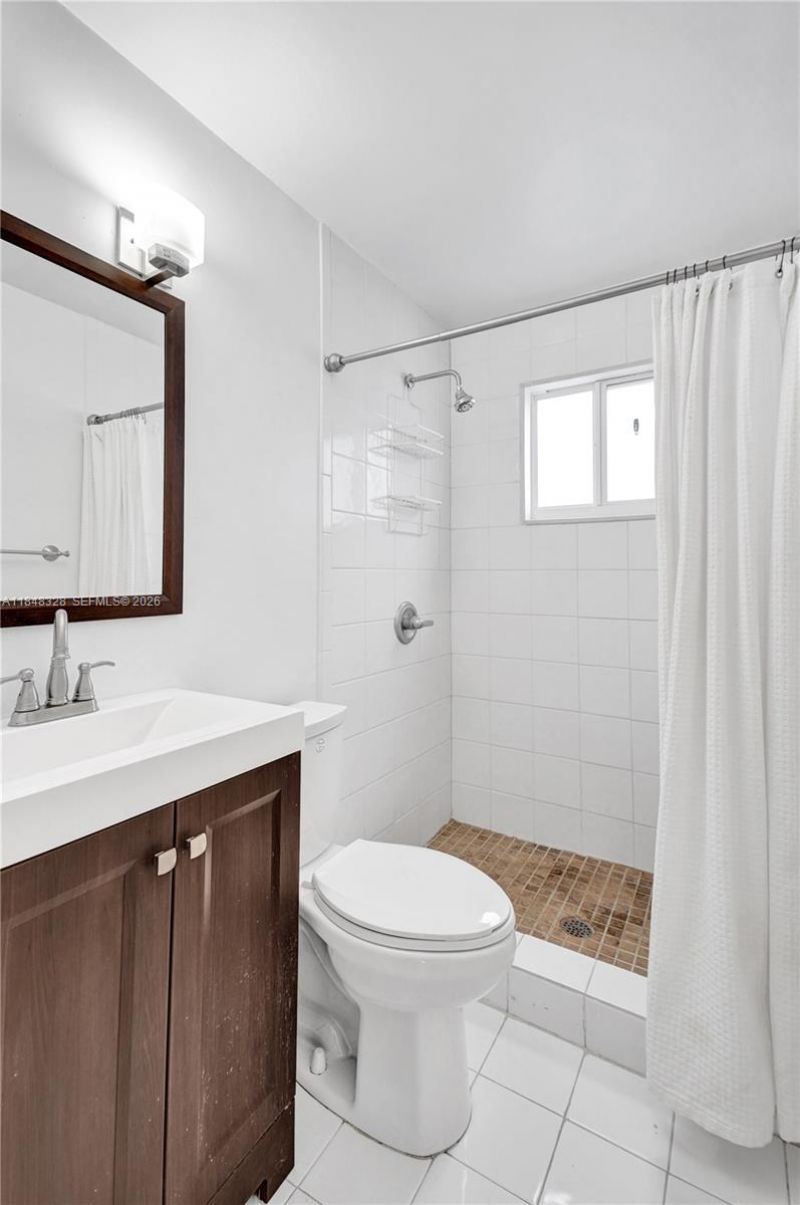 6525 SW 32nd St, Miami, FL 33155 Photo