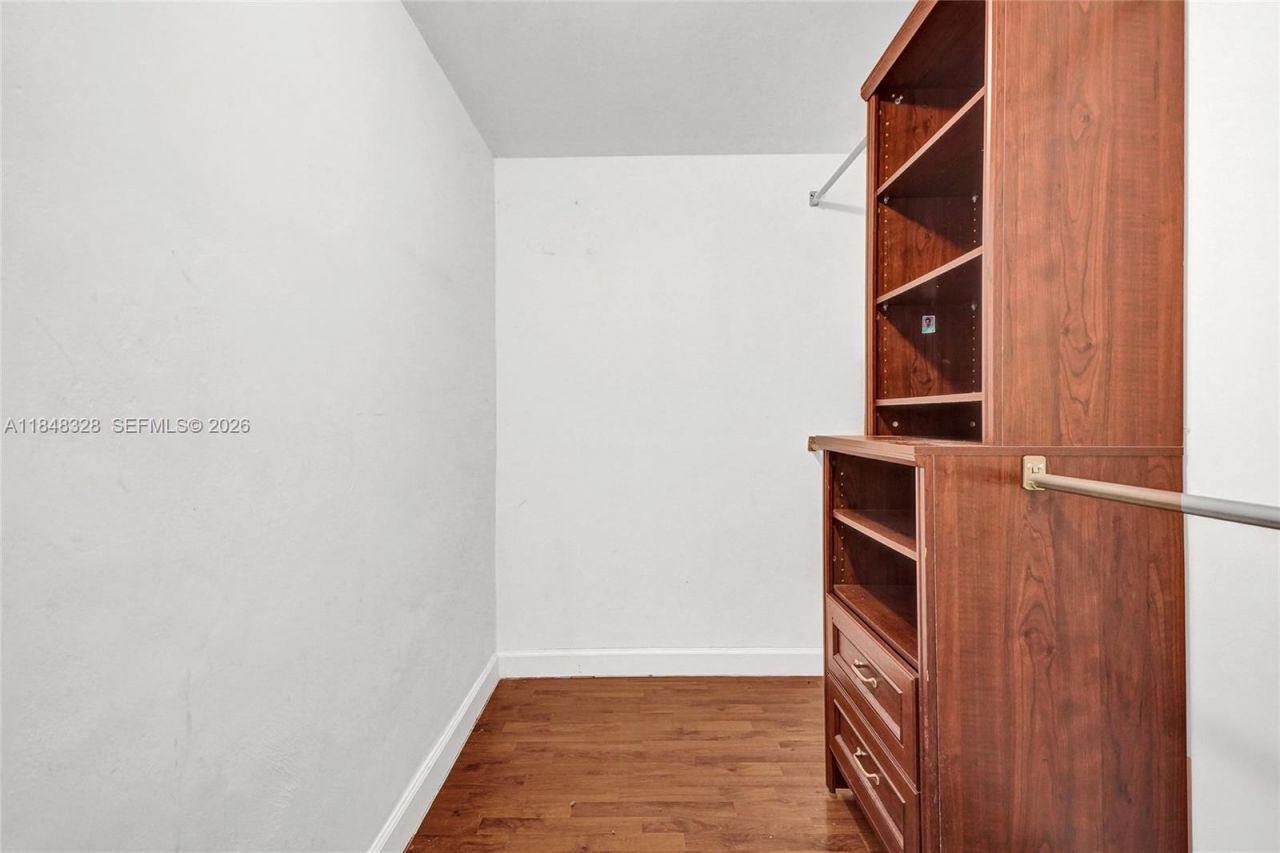 6525 SW 32nd St, Miami, FL 33155 Photo