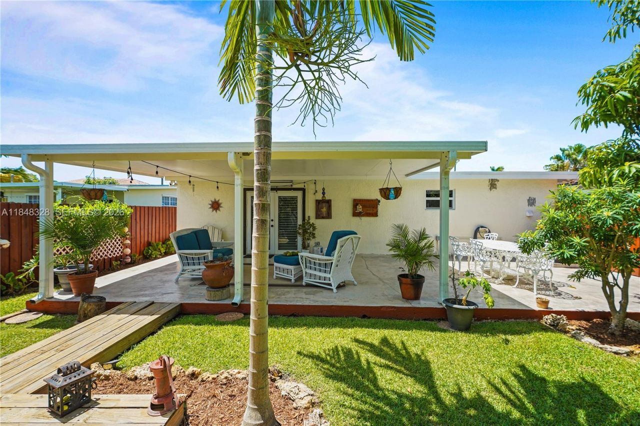 6525 SW 32nd St, Miami, FL 33155 Photo