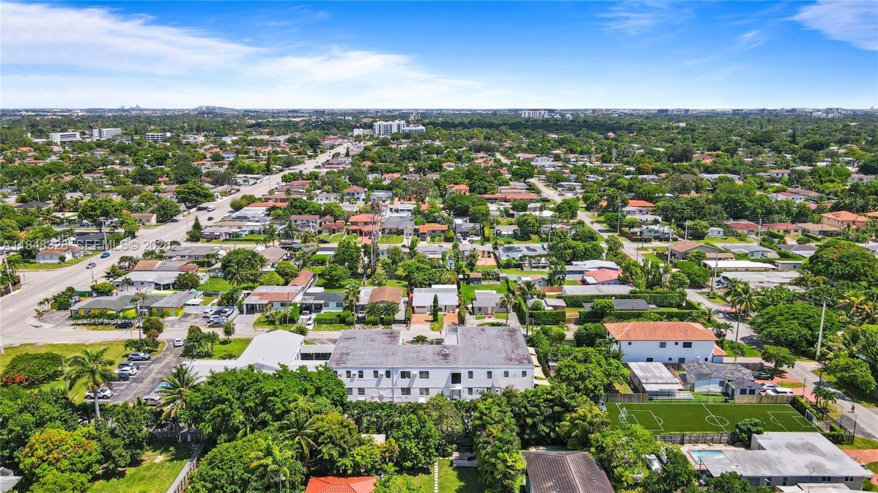 6525 SW 32nd St, Miami, FL 33155 Photo