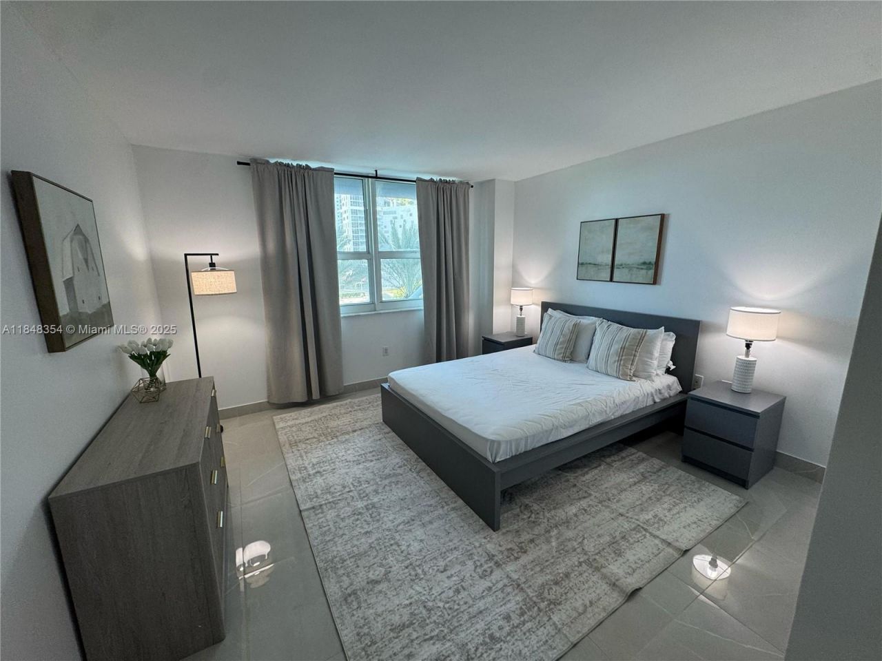 1155 Brickell Bay Dr, Unit 307, Miami, FL 33131 Photo