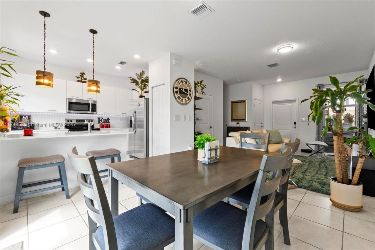 12625 NW 23rd Pl, Miami, FL 33167 Photo