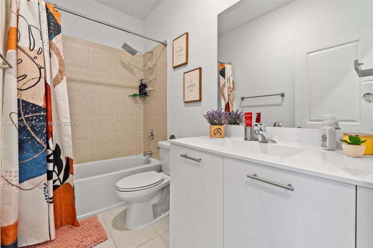 12625 NW 23rd Pl, Miami, FL 33167 Photo