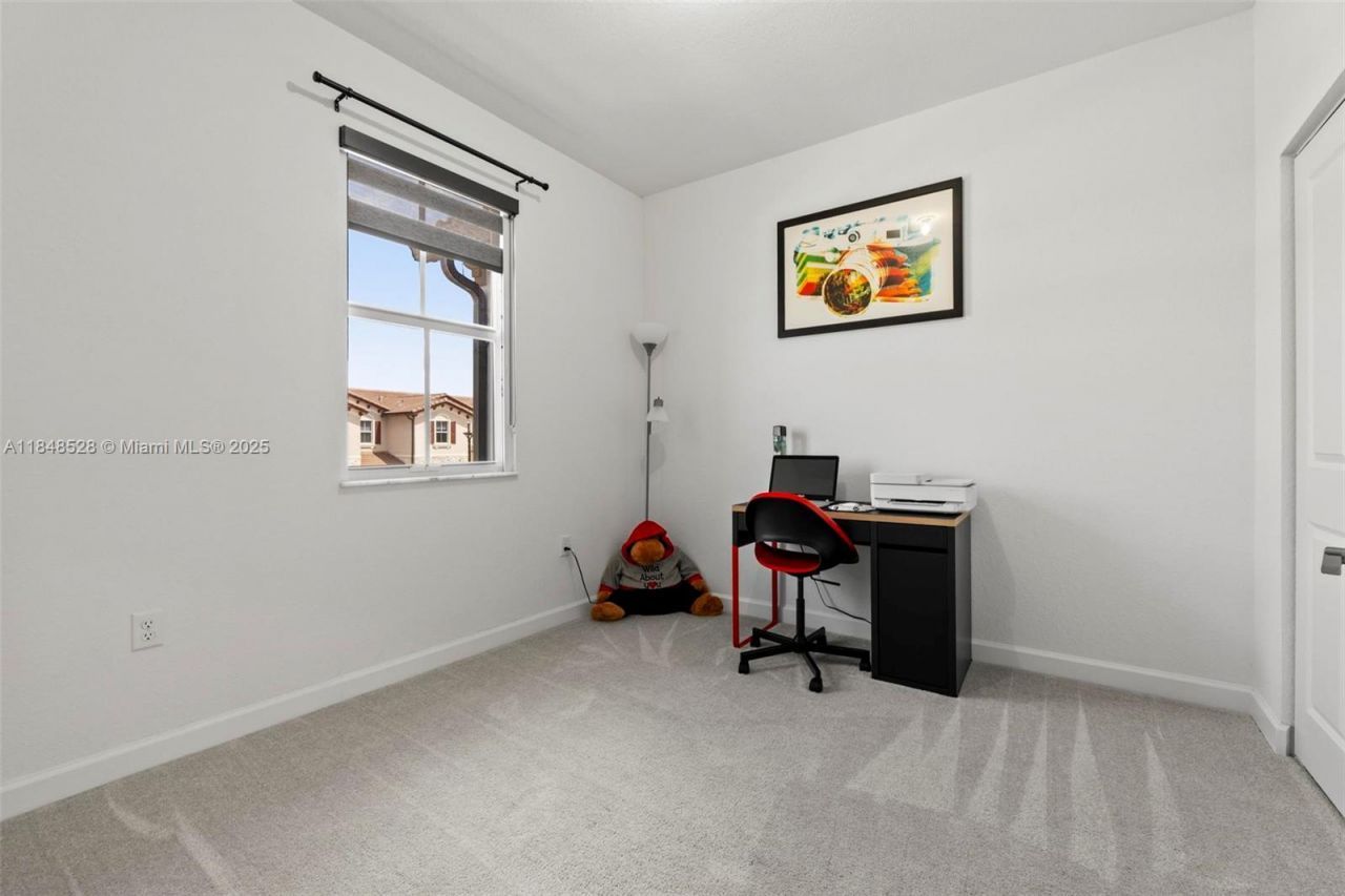 12625 NW 23rd Pl, Miami, FL 33167 Photo