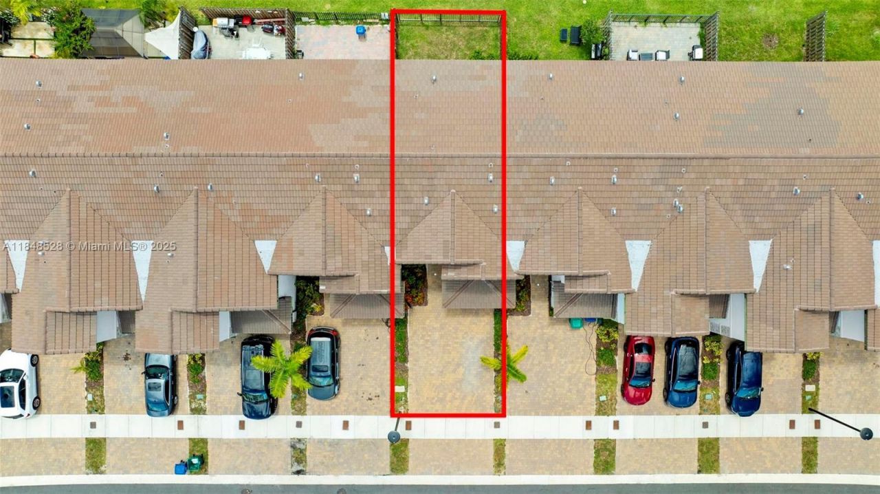 12625 NW 23rd Pl, Miami, FL 33167 Photo