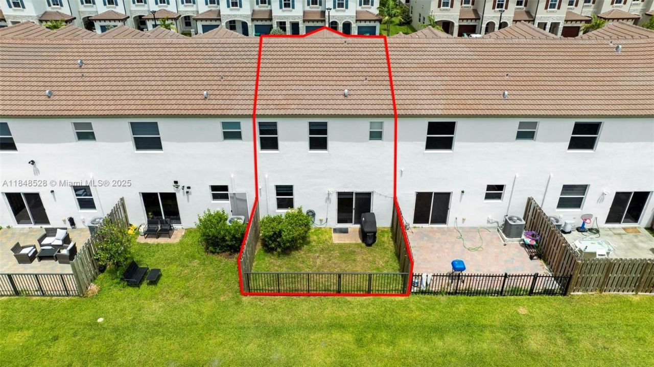 12625 NW 23rd Pl, Miami, FL 33167 Photo