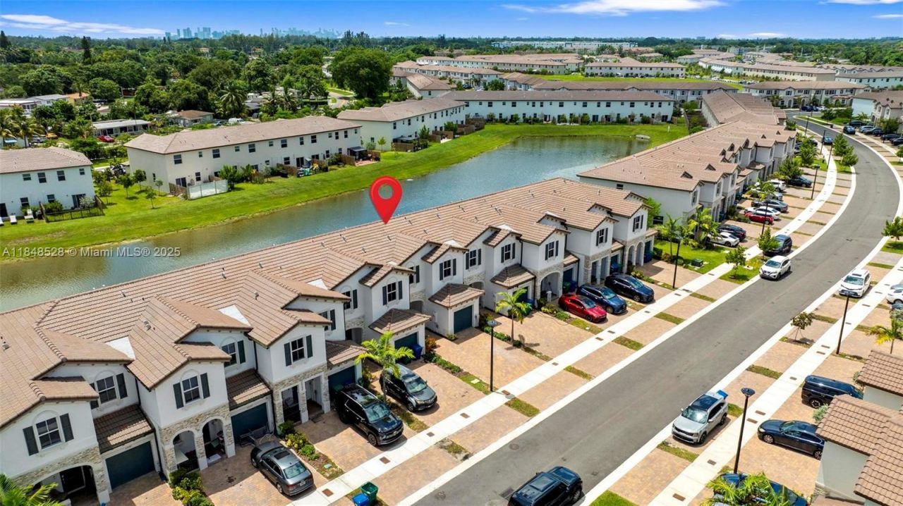 12625 NW 23rd Pl, Miami, FL 33167 Photo