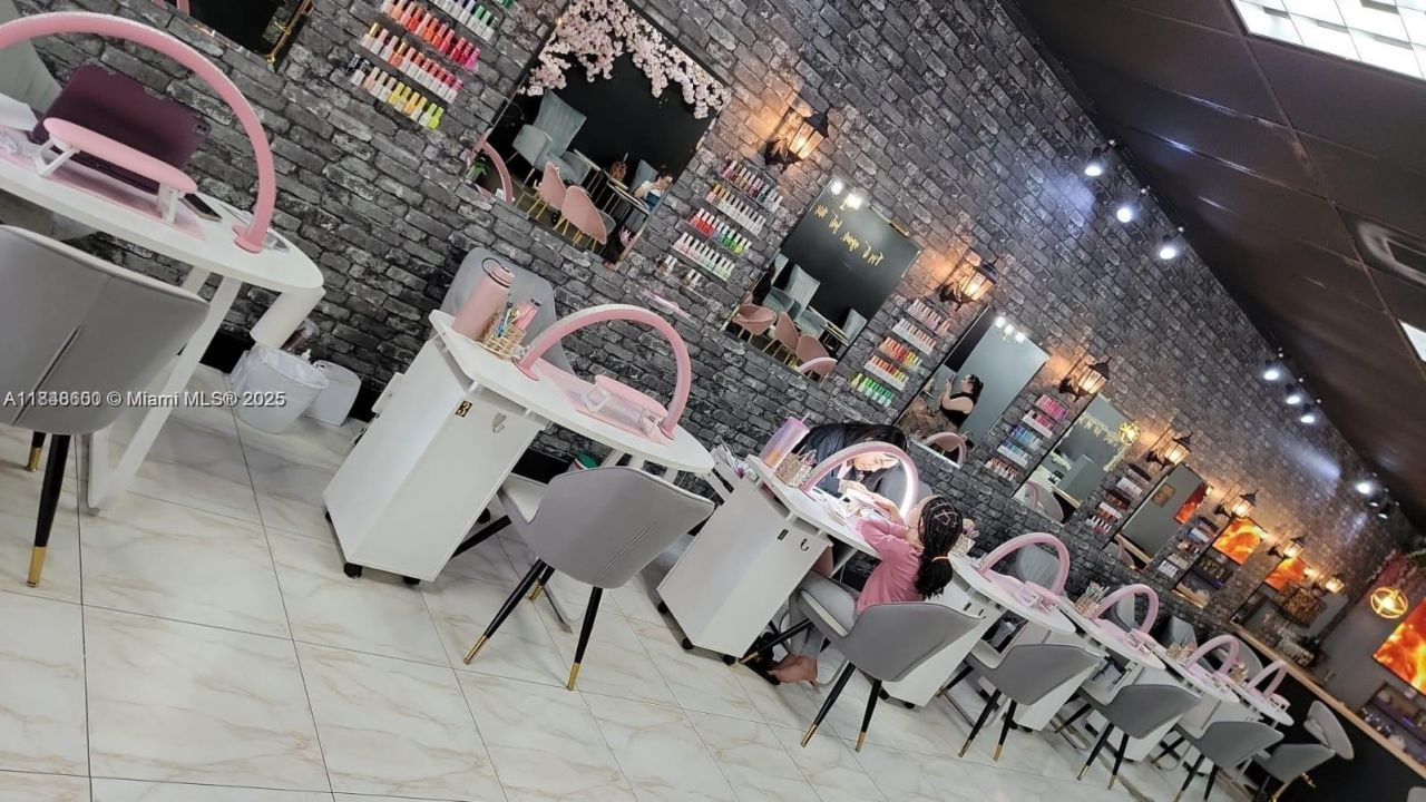 5220 Coconut Creek Pkwy, Margate, FL 33063 Photo