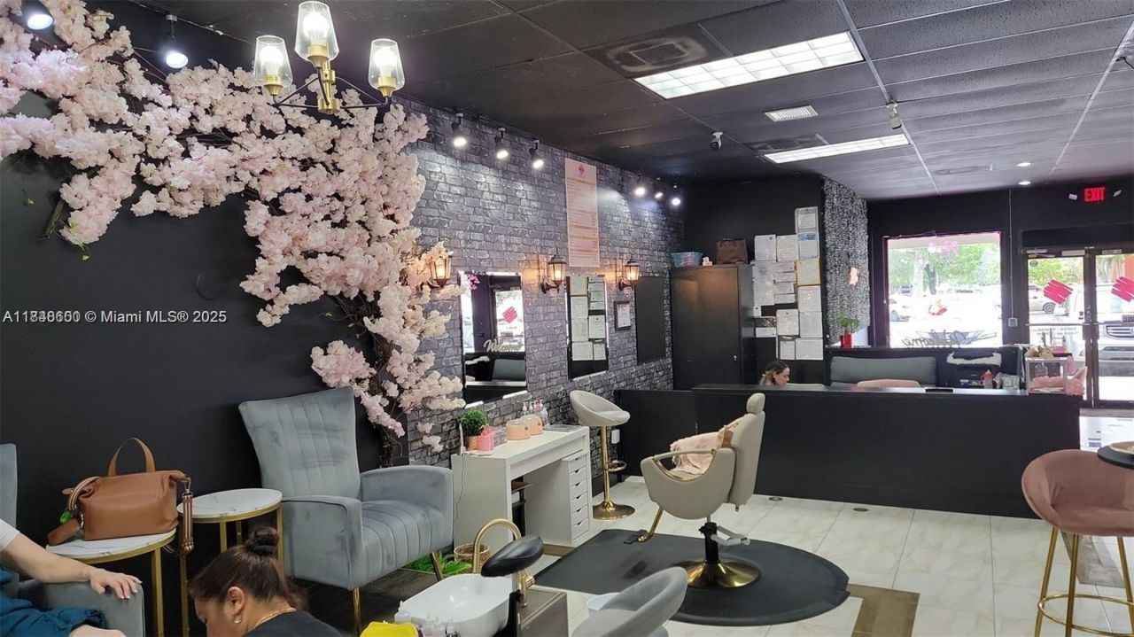 5220 Coconut Creek Pkwy, Margate, FL 33063 Photo