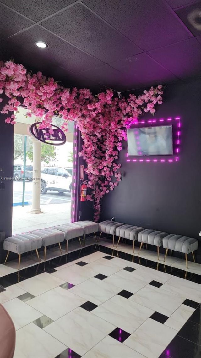 5220 Coconut Creek Pkwy, Margate, FL 33063 Photo