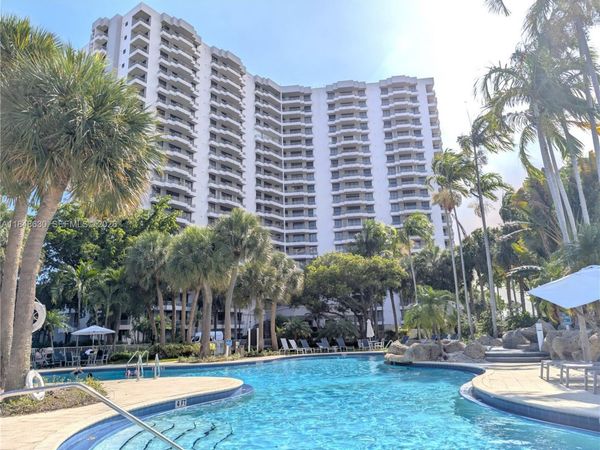 3300 NE 191 st, Unit 1207, Aventura, FL 33180