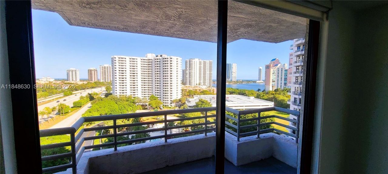 3300 NE 191 St, Unit 1207, Aventura, FL 33180 Photo