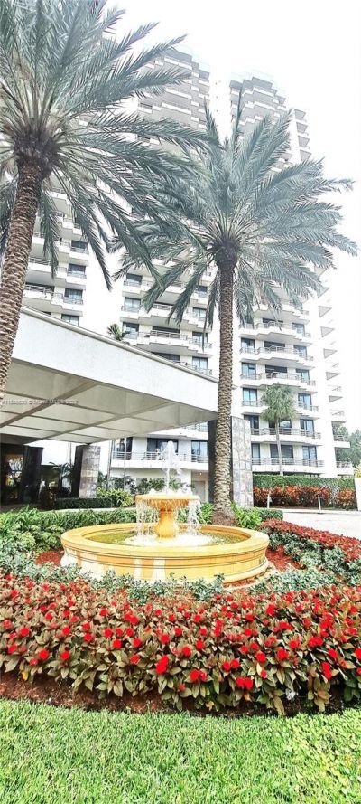 3300 NE 191 St, Unit 1207, Aventura, FL 33180 Photo