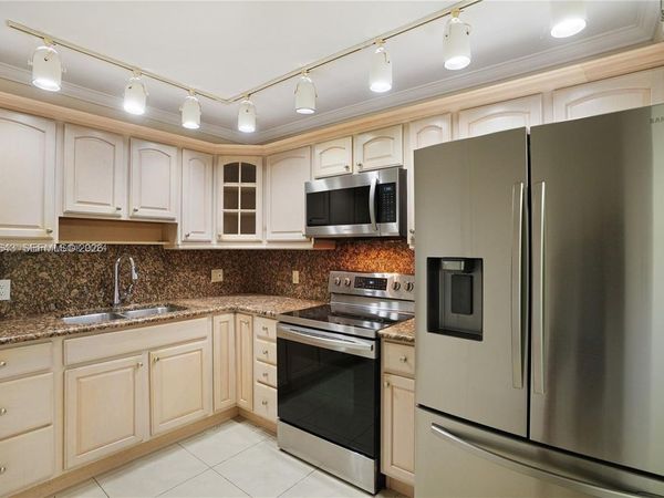 3800 S Ocean Dr, Unit 414, Hollywood, FL 33019