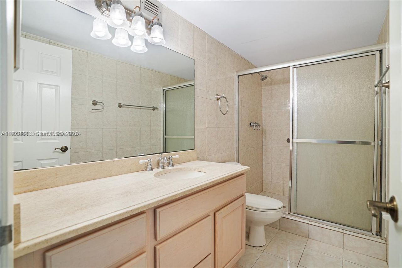 3800 S Ocean Dr, Unit 414, Hollywood, FL 33019 Photo