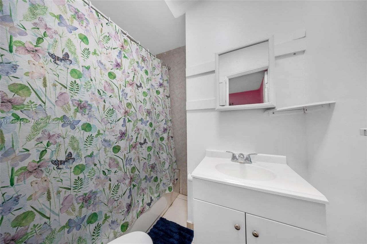 1858 SW 5th St, Miami, FL 33135 Photo