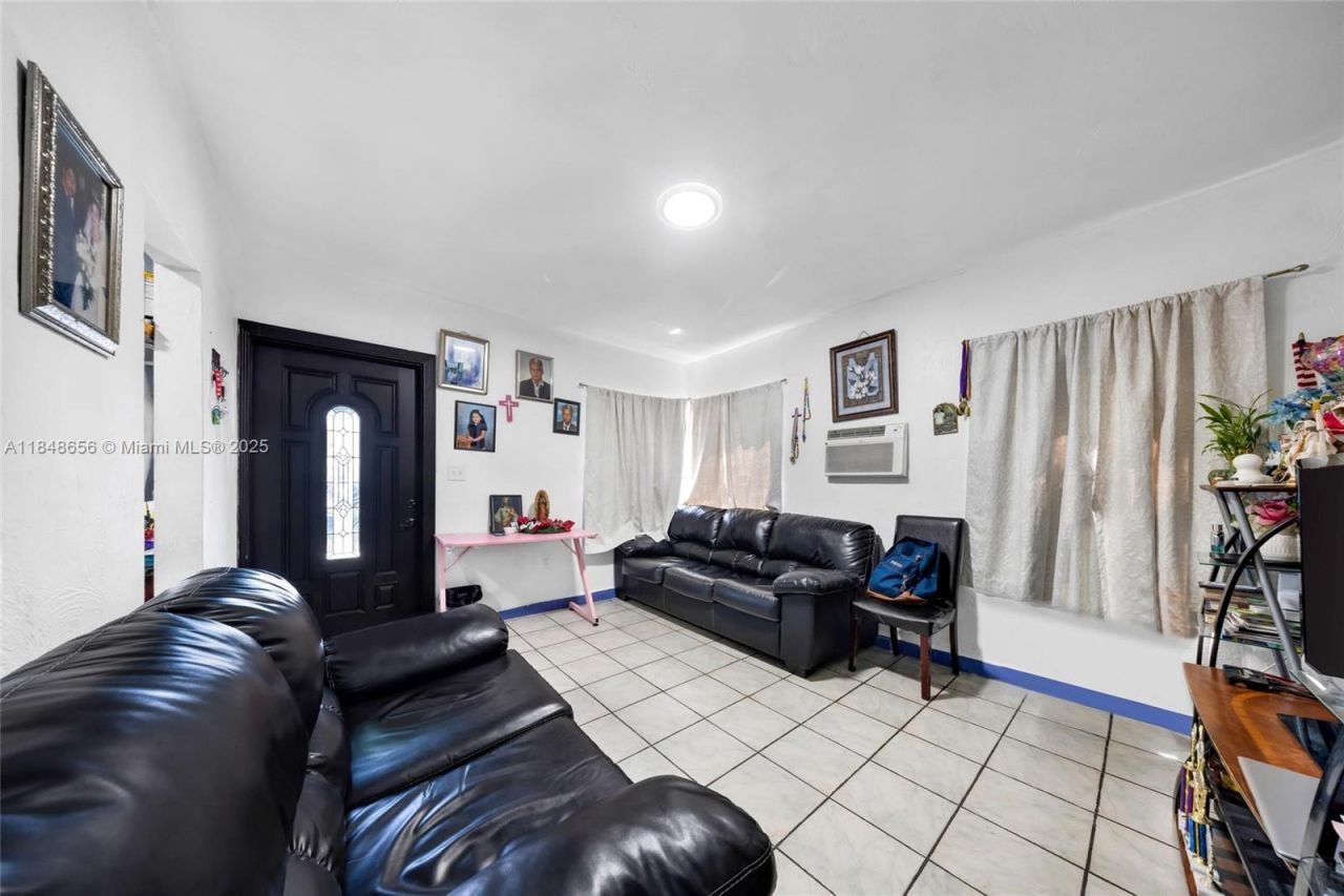 1858 SW 5th St, Miami, FL 33135 Photo