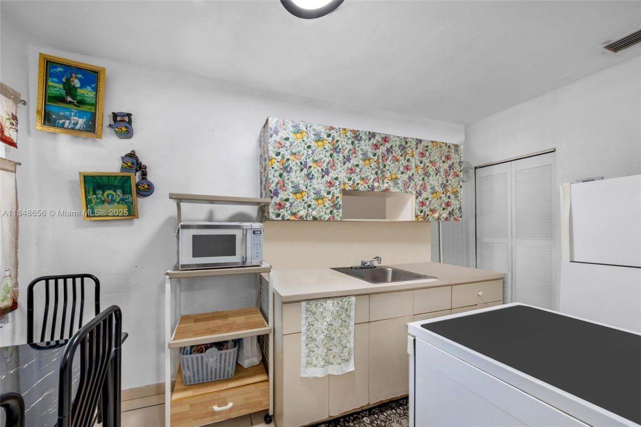 1858 SW 5th St, Miami, FL 33135 Photo