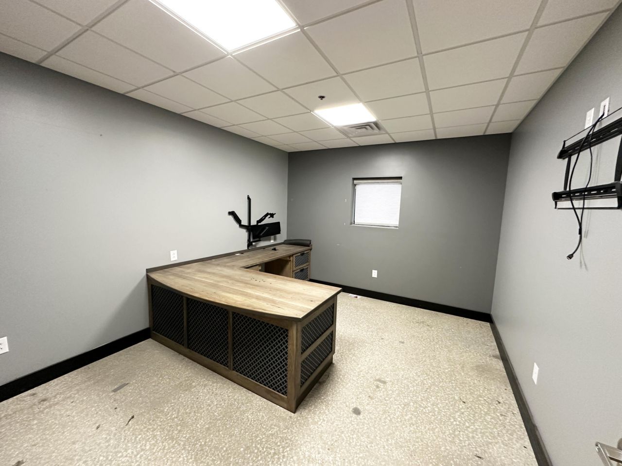 1069 Lincoln Avenue Photo 5