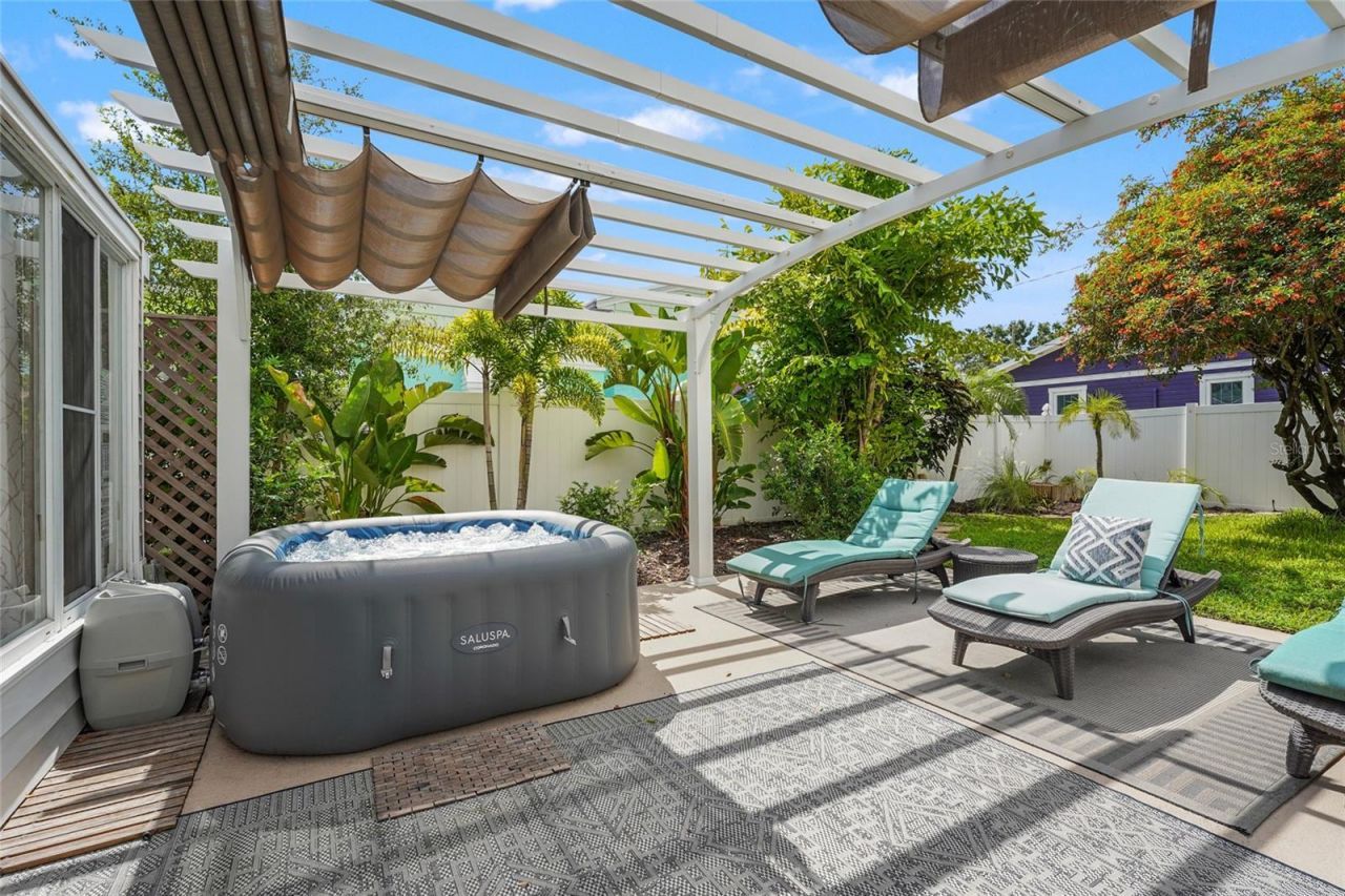 2705 2nd Avenue W, Bradenton, FL 34205 Photo